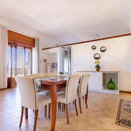 Casa Luminosa Nel Salento Felline